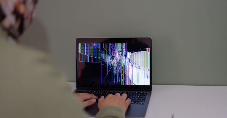 Beschaedigtes Laptop-Display